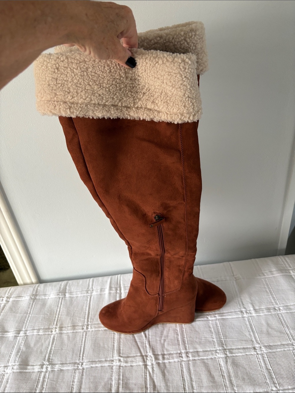 JustFab Over The Knee Faux Sherpa Lined Wedged Heel Boots Chestnut 9 - Picture 3 of 5